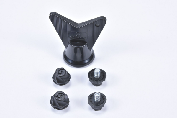 Shoe stud replacement kit